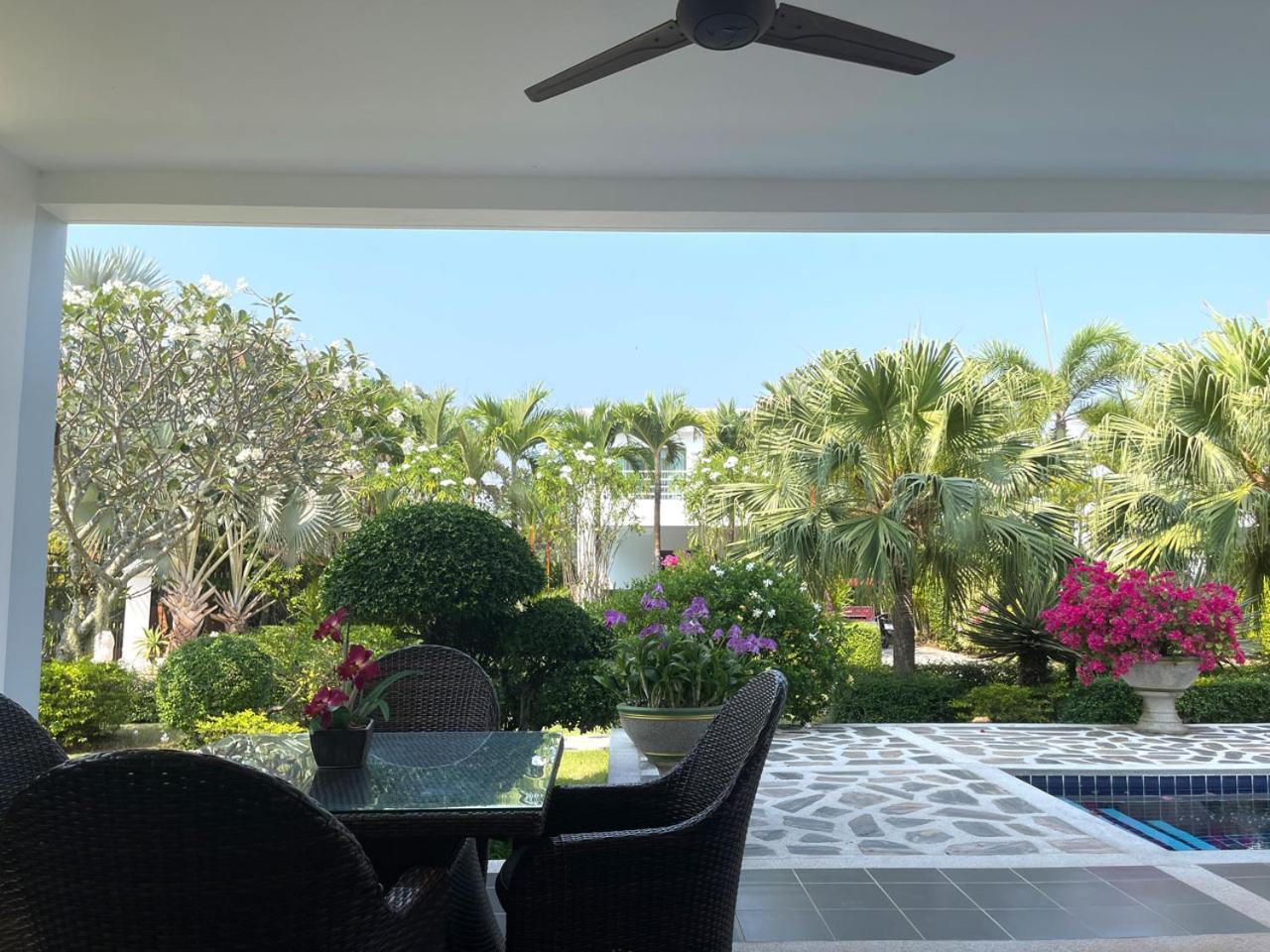 Seabreeze Villa Rayong Eksteriør bilde
